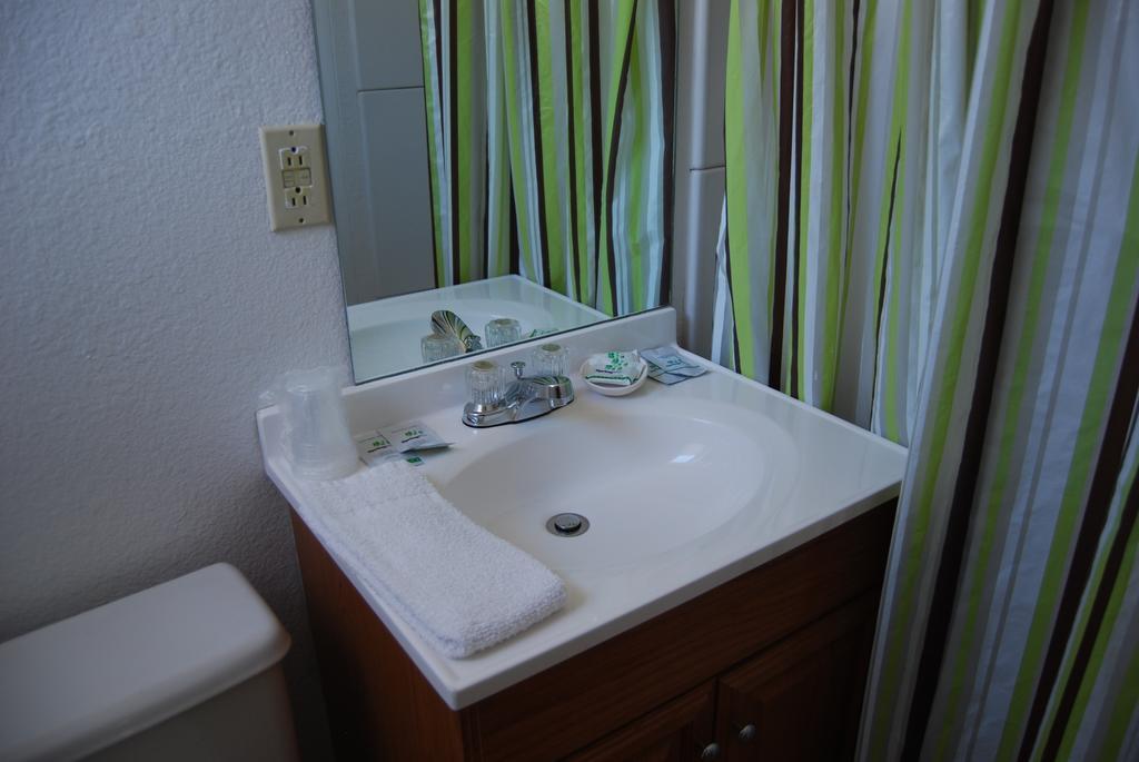 El Mirador Motel Las Vegas Room photo